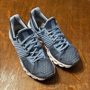 On Cloudswift Running Shoe Light Blue Sneakers Size 8 Women’s